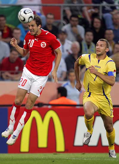 瑞士对阵乌克兰,双方争夺胜利 瑞士对阵乌克兰,双方争夺胜利