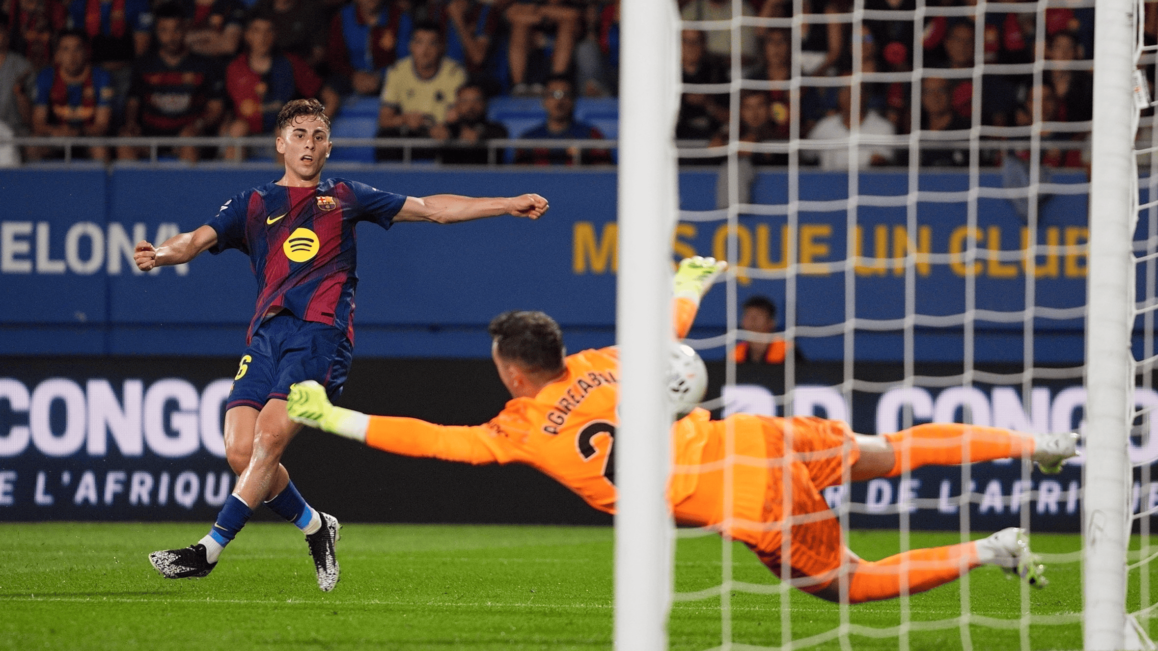 包含瓦伦西亚备战重要比赛,球员积极训练的词条 包含瓦伦西亚备战重要比赛,球员积极训练的词条