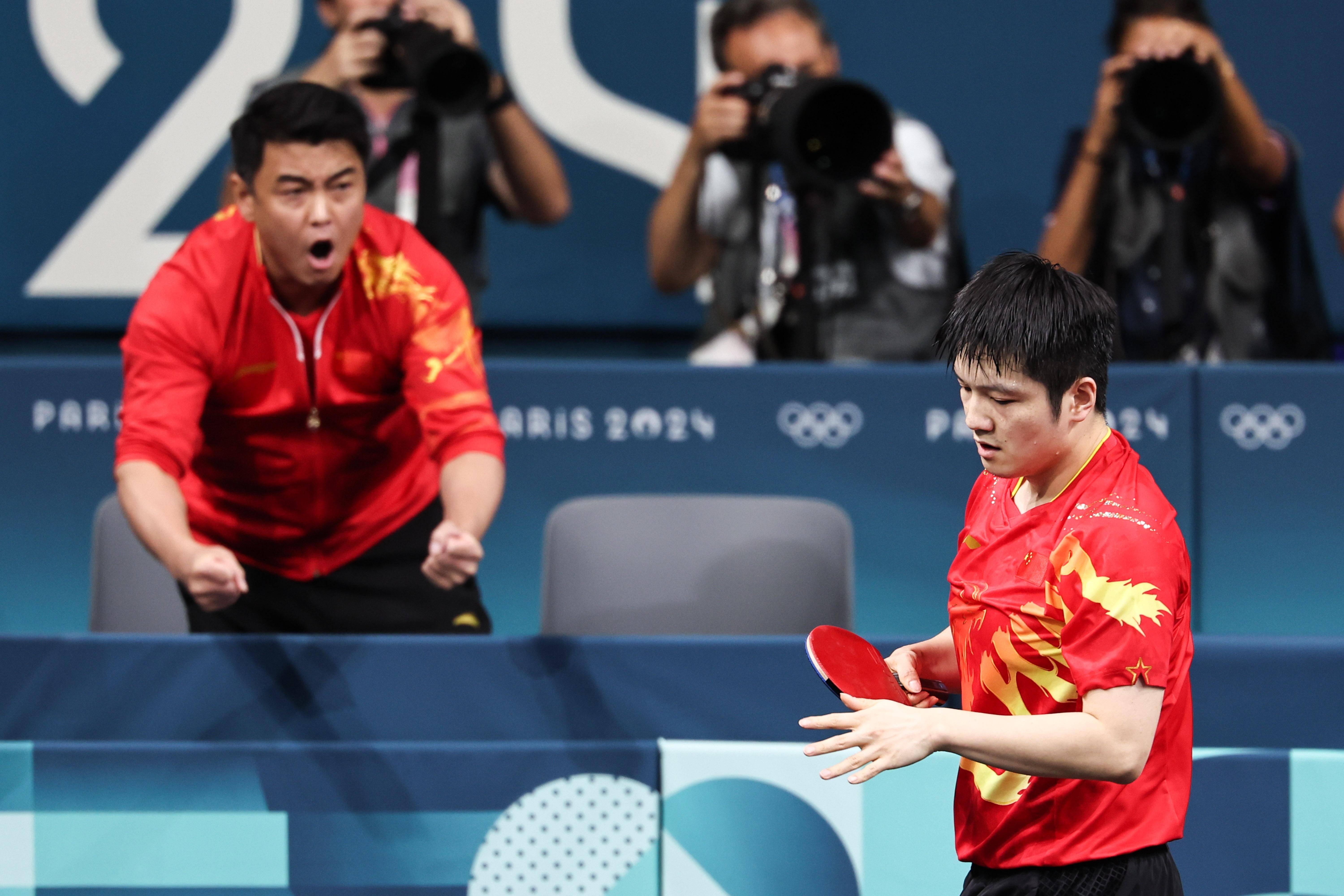 中国乒乓球队完胜法国乒乓球队,王皓绝境逆转的简单介绍 中国乒乓球队完胜法国乒乓球队,王皓绝境逆转的简单介绍