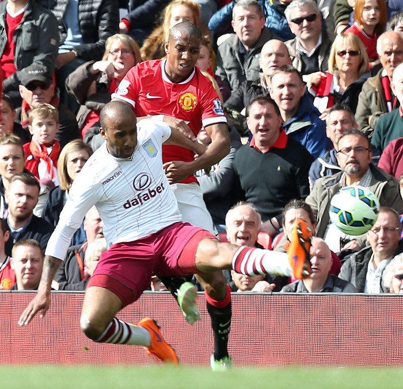 曼联翻盘丹麦，蒂亚戈状态火热